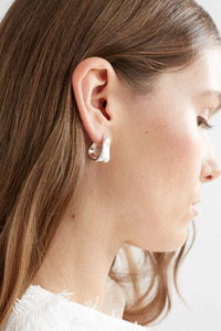 ELK | FEVEN SMALL HOOP EARRING