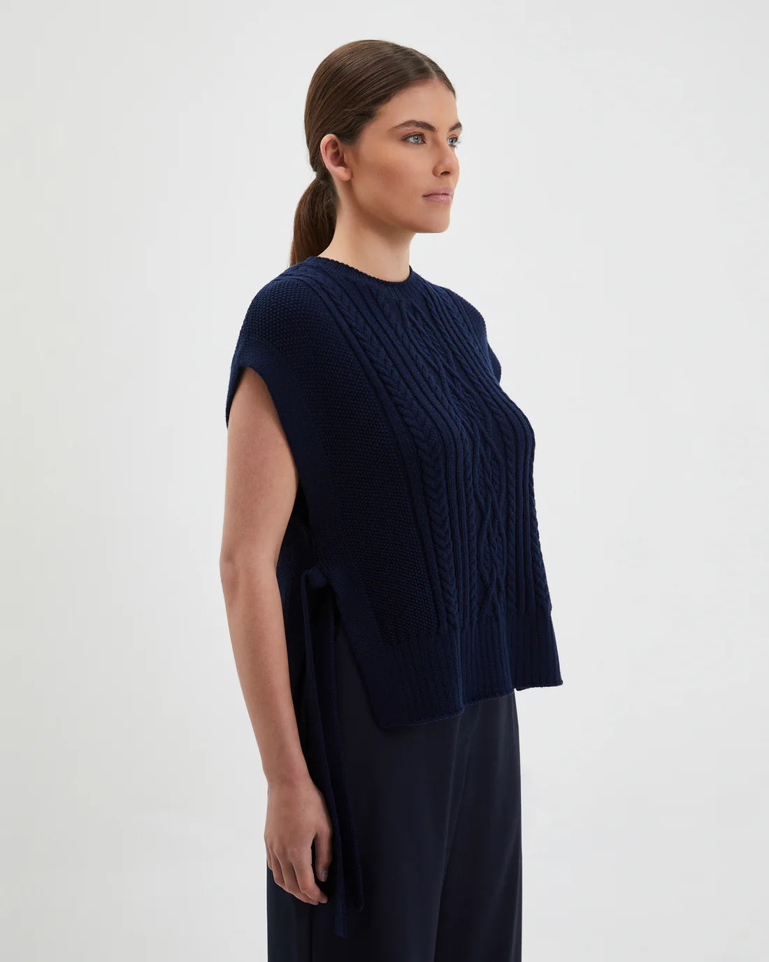 Iris & Wool | Amber Vest - Navy