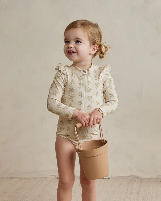 Quincy Mae | Byron Rashguard One Piece Daisy Fields
