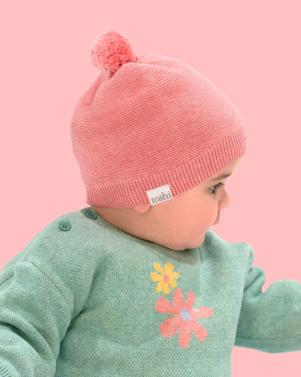 Toshi | Beanie Love Carmine