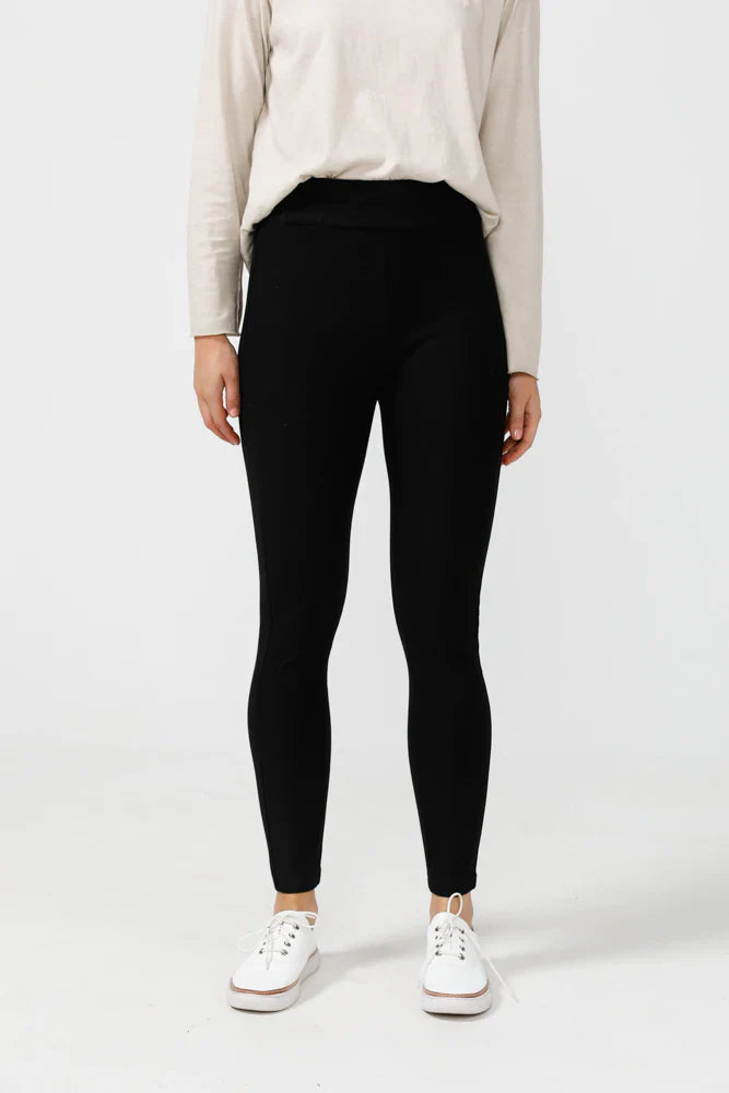 Runway Pants – Black