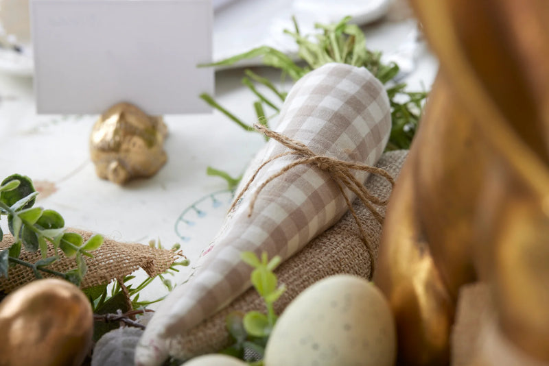 Natural Floral Carrot Bundle