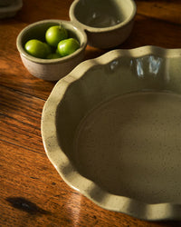 Robert Gordon | Kitchen Life Pie Dish - Peppercorn