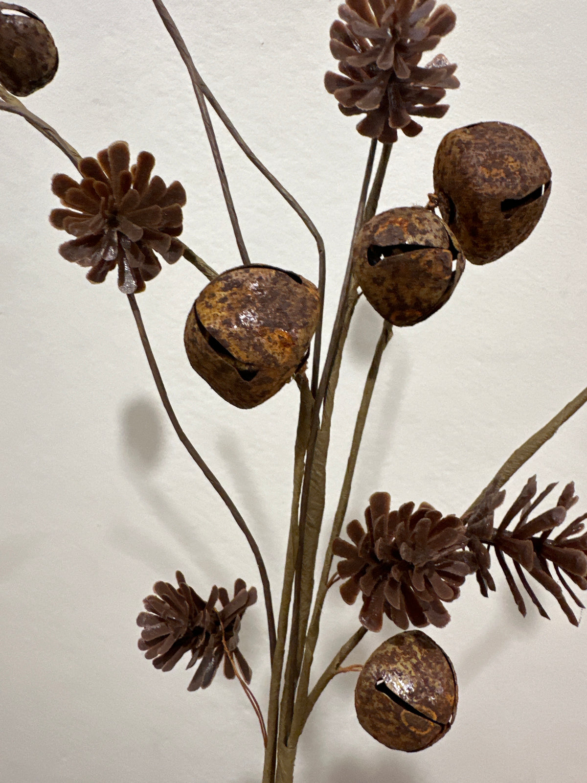 Rusty Bell-Pinecone Spray - Metal 46cm