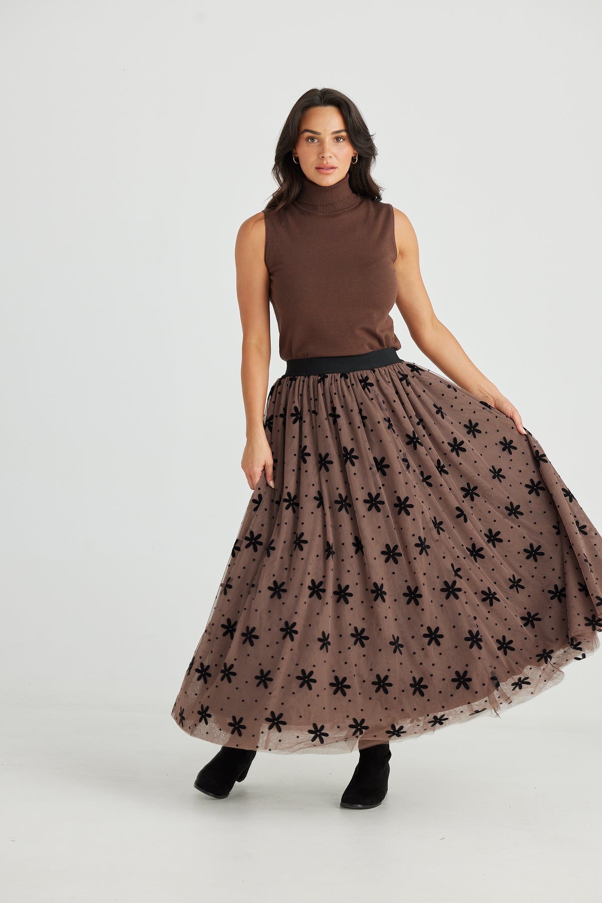 Brave + True | Carrie Skirt - Tan Floral Dot