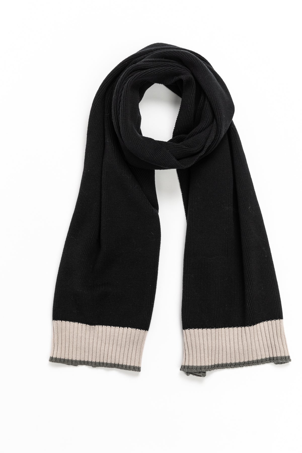 Holiday Trading Co.| Century Scarf