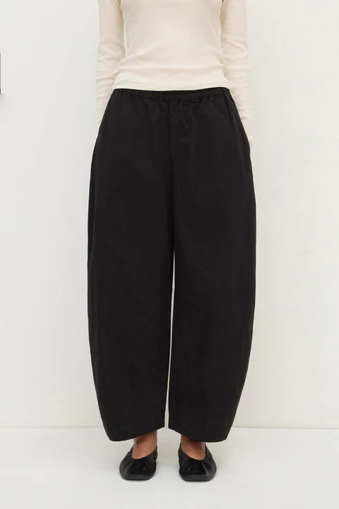 Assembly Label | Lola Barrel Pant - Black