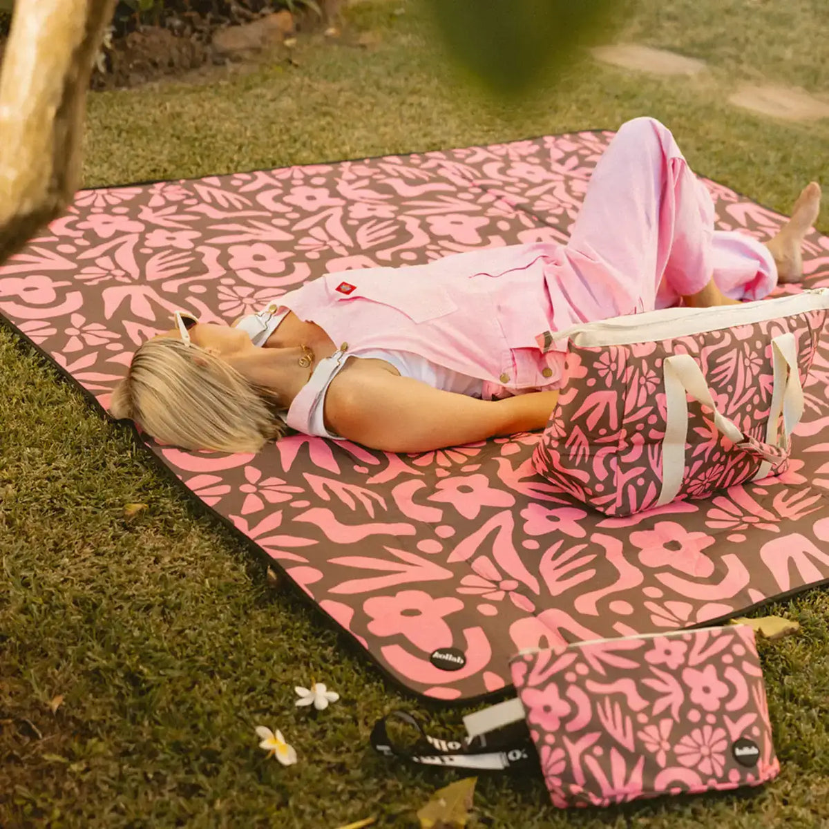 Kollab |  Picnic Mat - Peach Bloom