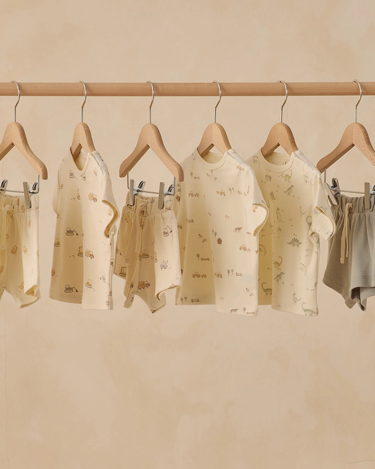 Quincy Mae | Frankie Set Construction Trucks