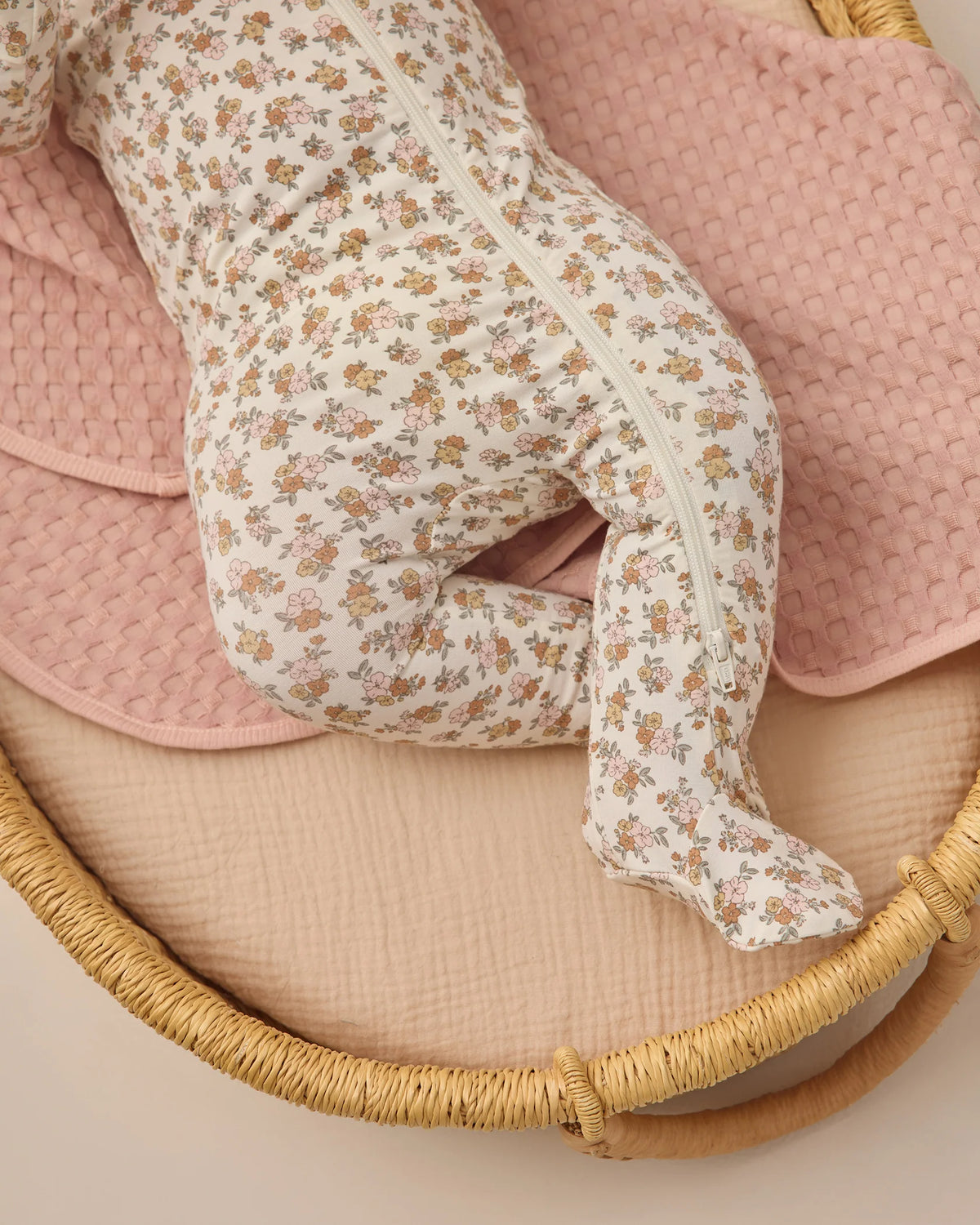 Quincy Mae | Bamboo Zip Footie - Wildflower