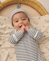 Quincy Mae | Knotted Baby Gown + Hat Set || Ocean Stripe