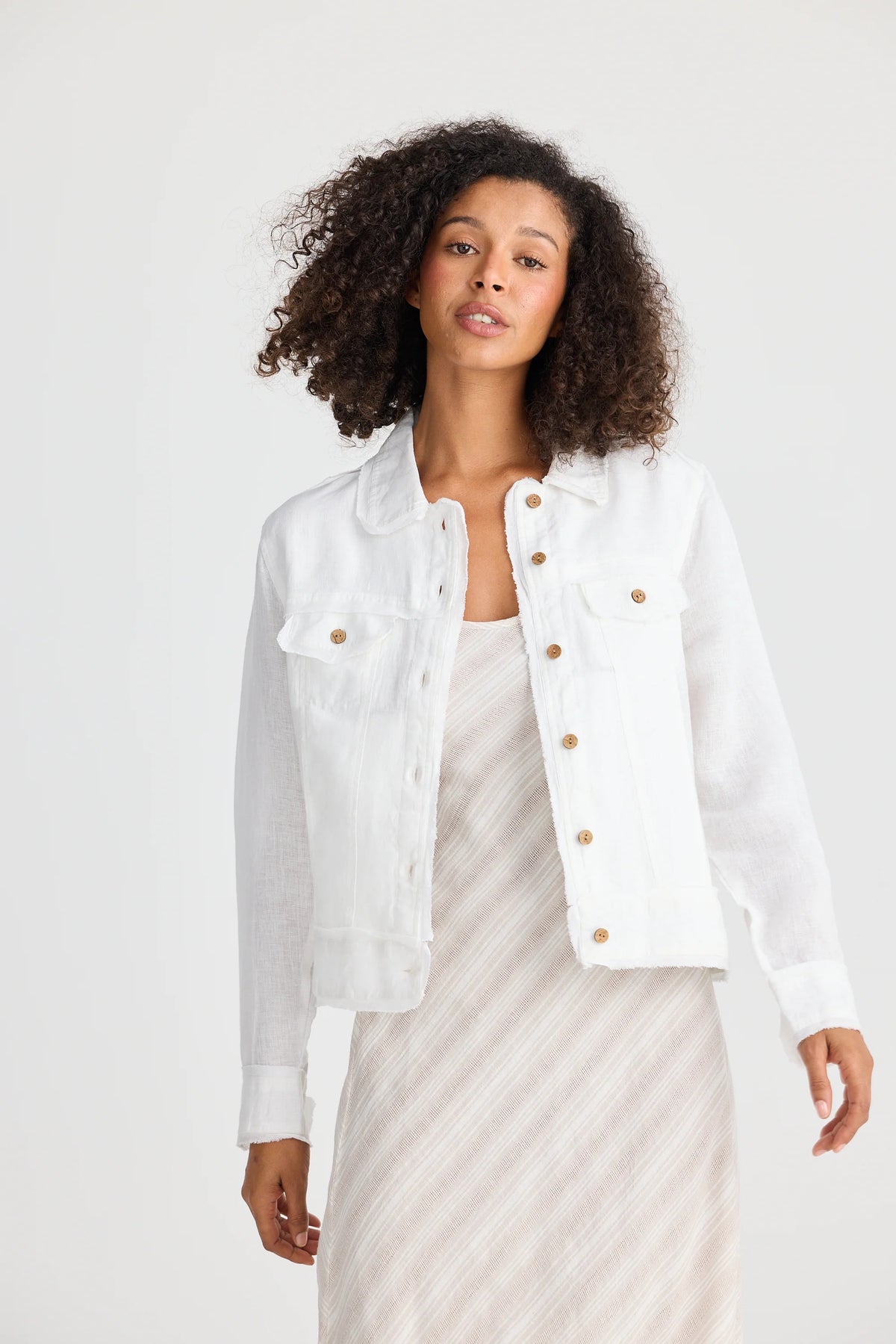 Shanty | Roam Jacket - White