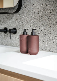 Smith & Co. Wash + Lotion | Black Oud & Saffron