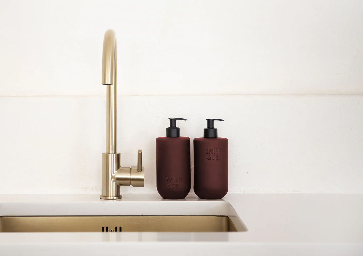 Smith & Co. Wash + Lotion | Black Oud & Saffron