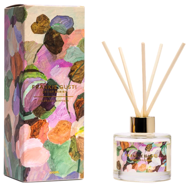Franki Gusti | Tobacco Flower - Jade Fisher
