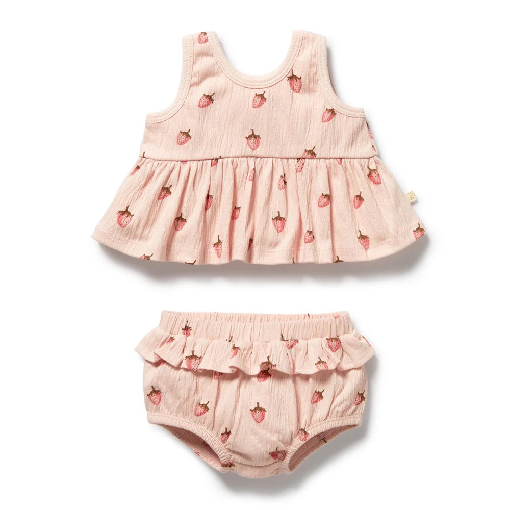 Wilson + Frenchy | Strawberry Kisses Organic Ruffle Set