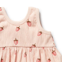 Wilson + Frenchy | Strawberry Kisses Organic Ruffle Set