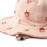 Wilson + Frenchy | Strawberry Kisses Organic Sun Hat