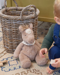Nana Huchy | Harvey the Horse